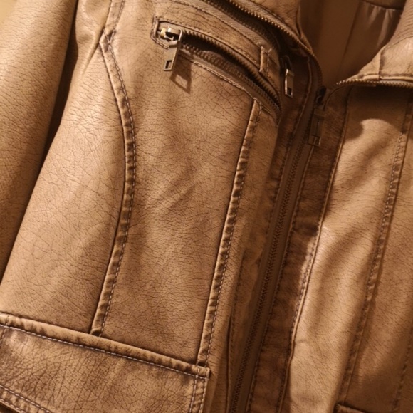 Motorcycle jacket Size large EUC - Picture 2 of 8